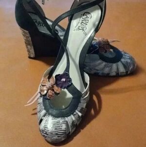 carlos Santana high platform sandals